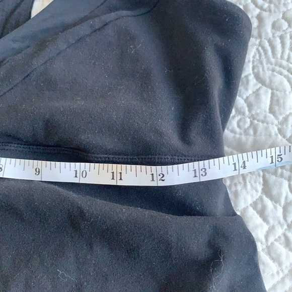 Lululemon tank size 8 - Picture 6 of 8